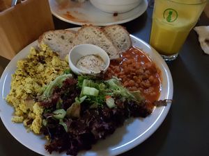 Katerfrühstück at Katzentempel in Regensburg