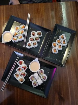 All six types of Sushi at Mo's Café in Hamburg