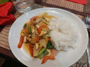 Tofu with cashews at Yom Thai Food in Nancy