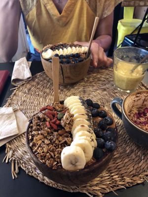   at Acai & You - de Maubeuge in Paris