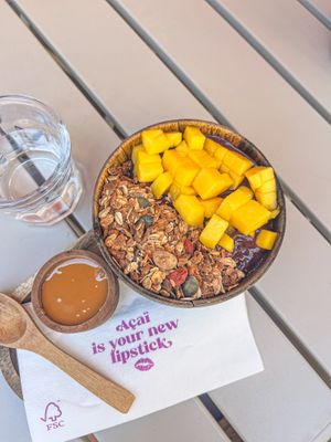  at Acai & You - de Maubeuge in Paris