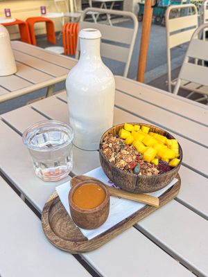   at Acai & You - de Maubeuge in Paris