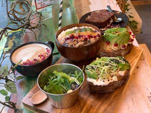 Brunch at Acai & You - de Maubeuge in Paris