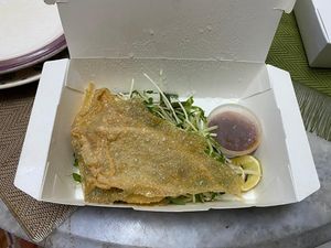 Jungle Laksa
24.00
Rice vermicelli in coconut Nyonya broth, eggplant, bean sprouts, tofu puffs, crispy fucok, bunga kantan• Vegan and gluten-free! at The Hungry Tapir in Kuala Lumpur