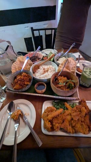 Sharing platter at The Hungry Tapir in Kuala Lumpur