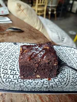Brownie by Lagula (2 pieces for 23,20 RM inc taxes + service) at The Hungry Tapir in Kuala Lumpur