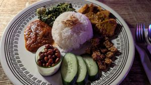 Nasi Lemak ('Rich rice') at The Hungry Tapir in Kuala Lumpur