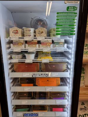 Cheezes at VEGA-LIFE in Amsterdam