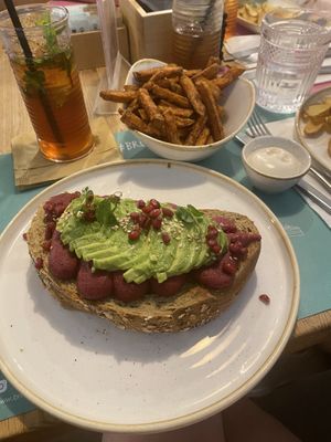 Very Vegan Tast, Patate dolci fritte (con maionese vegana) e Brunch Ice Tea  at Brunch Republic in Treviso