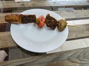 Seitan skewer. Very tasty 👍 at Prana Veggie in Quito