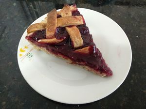 Berry pie at Prana Veggie in Quito