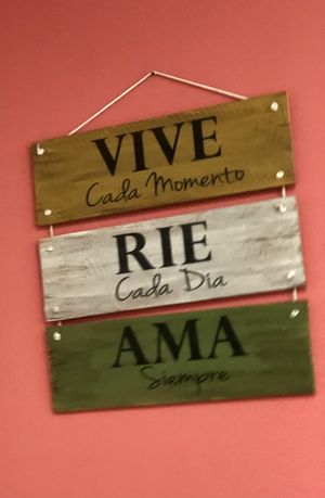 Positive Vibes  at Prana Veggie in Quito