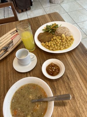 Menú del día (the cup was full, I drunk it before the photo!)   at Prana Veggie in Quito