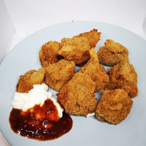 Buffalo Mushrooms with chilli sauce and vegan mayo (vegan)  at Falafel Sun in Colchester