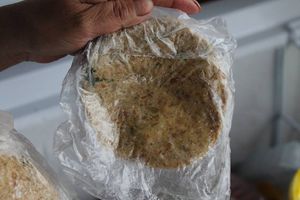 Hamburguesa de legumbres vegana at Jezreel in Futaleufu