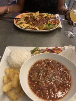 Chili and nachos  at Fat Cats Bar in Albufeira