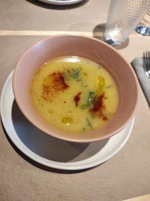 Sopa caldo verde at Sou Green in Porto