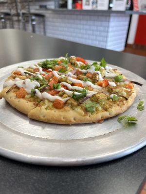 Curry "chicken” pizza 😋  at Pizzeria Halt in Modesto