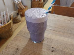 Blueberry smoothie at Projects in Winchester