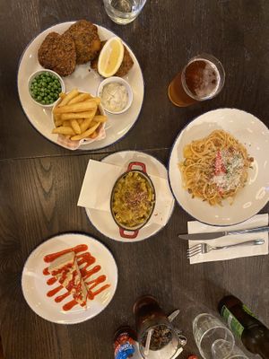 Vegan fish&chips, Ndjua Pasta, Mac’n’cheese and cheesecake  at Wulf & Lamb Marylebone in London