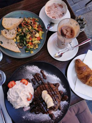 Breakfast at Wulf & Lamb Marylebone in London