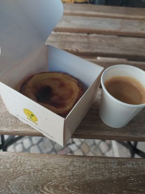 Vegan nata and espresso at VeganNata - Campo de Ourique in Lisbon