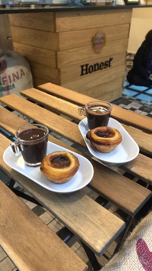 Vegan Pastel de Nata with hot chocolate at VeganNata - Campo de Ourique in Lisbon