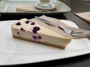 Heidelbeer Cheesecake  at Vegan Loving Hut Neubau in Vienna