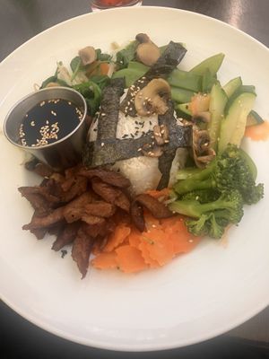 Vegan rijstschotel   at Vegan Loving Hut Neubau in Vienna