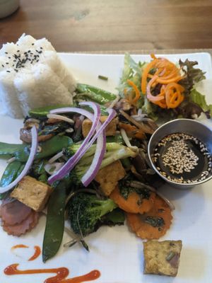 Thai basil tofu at Vegan Loving Hut Neubau in Vienna