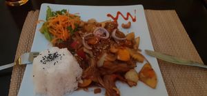 Kung pao at Vegan Loving Hut Neubau in Vienna