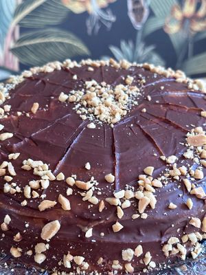 Chocolate-Peanutbutter Cake at Vegan Loving Hut Neubau in Vienna