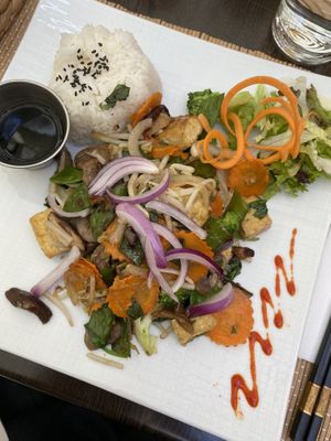 Thai Basil Tofu  at Vegan Loving Hut Neubau in Vienna