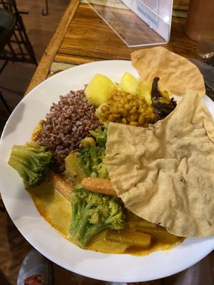 Assorted dishes  at Lakruwana in Staten Island
