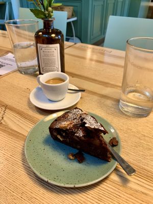 vegan cake at Kulturschranne in Dachau