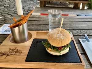 Garden Party Burger and Sweet Potatoes  at Kulturschranne in Dachau