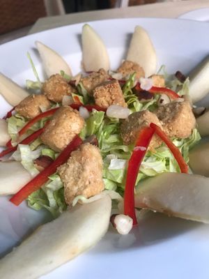 Ensalada de pera y tofu at Anacardos in Cartagena