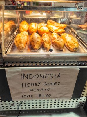 Baked sweet potato at SF Fruits & Juices - Clementi Mall in West Singapore