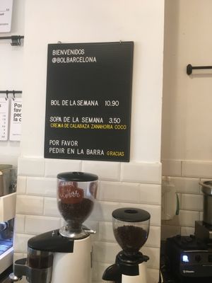 Sopa y bol como opciones (enero/2021) at Böl in Barcelona
