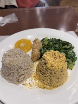 Acompanhamentos da feijoada   at Pé na Jaca in Sao Paulo