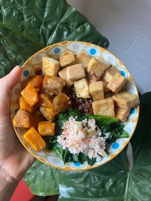  at Island Sisters in Weligama