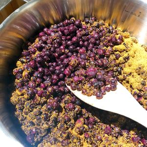 Blueberry in Palm sugar  at Nä Yě 娜野 in Tainan