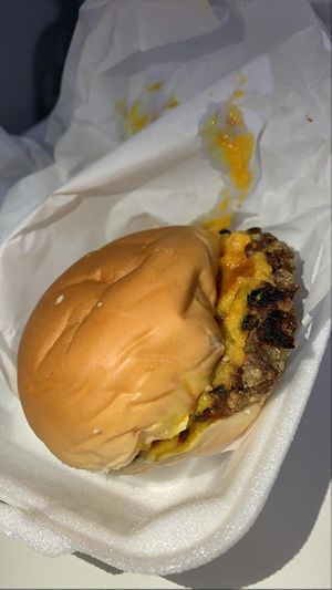 Sojasco (hambúrguer de soja defumada, molho chimichurry, queijo e salada). at Yeba in Fortaleza