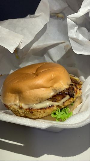 Chickpea (hambúrguer de grão de bico, maionese e cebola agridoce).  at Yeba in Fortaleza