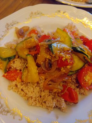 Cous cous di farro con verdure e tempeh at Meublè Adriana in Sirmione