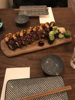 Cheesy tuna and shrimp at Vegan Sushi Bar - Kinkerstraat in Amsterdam