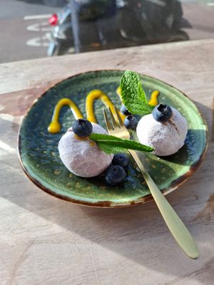 Mochi at Vegan Sushi Bar - Kinkerstraat in Amsterdam