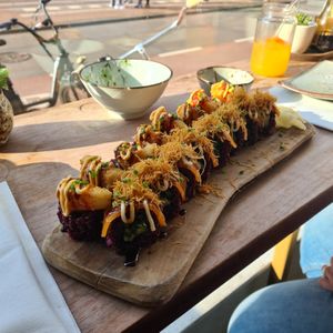 shrimpless tempura cruch and flambe salmon at Vegan Sushi Bar - Kinkerstraat in Amsterdam