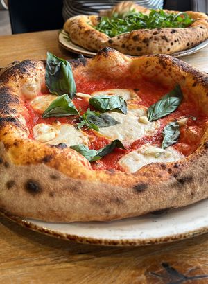 Vegan Pizza Margherita  at 60 seconds to Napoli in Dortmund