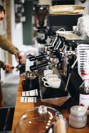Barista at work at Espressobar Lucca in Ede